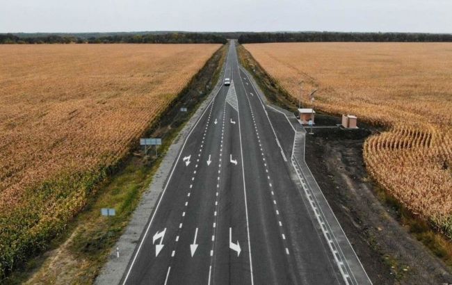 В Украине запускают пилотные проекты концессионных дорог: изменения в законодательство приняты