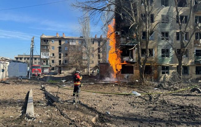 Росіяни скинули п'ять авіабомб на Костянтинівку: є поранені, фото наслідків