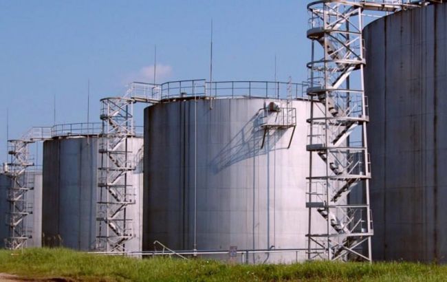 Дрон атаковал нефтебазу в Калужской области, прогремел мощный взрыв