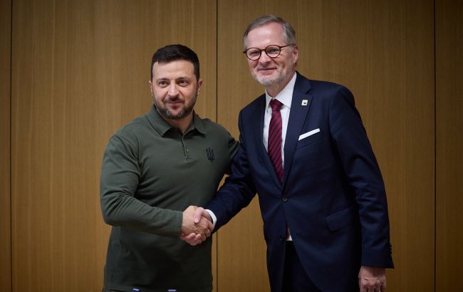 Снаряды от инициативы Чехии уже усиливают украинских военных на поле боя, - Зеленский