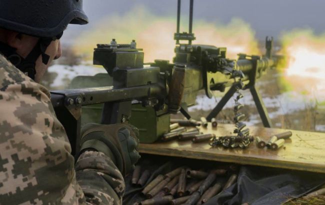 Майже 700 окупантів і вертоліт: Генштаб порахував втрати РФ в Україні за добу