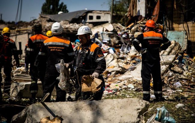 Зеленський: окупанти, ймовірно, вдарили по Кривому Рогу двома балістичними ракетами