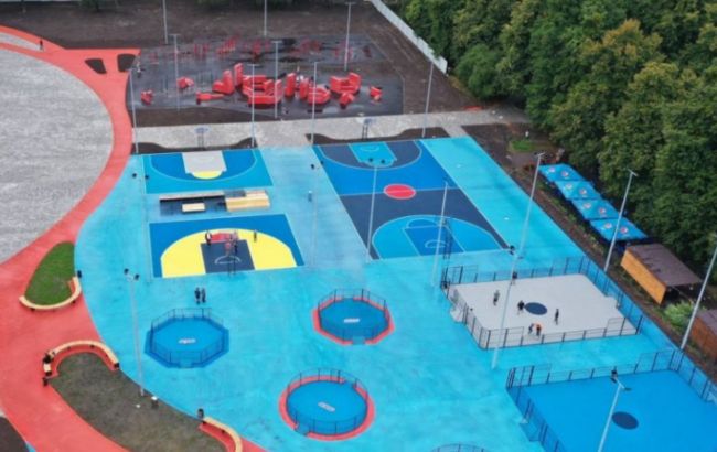 Урбан-парк на ВДНГ, построенный по программе Зеленского, заработал в круглосуточном режиме