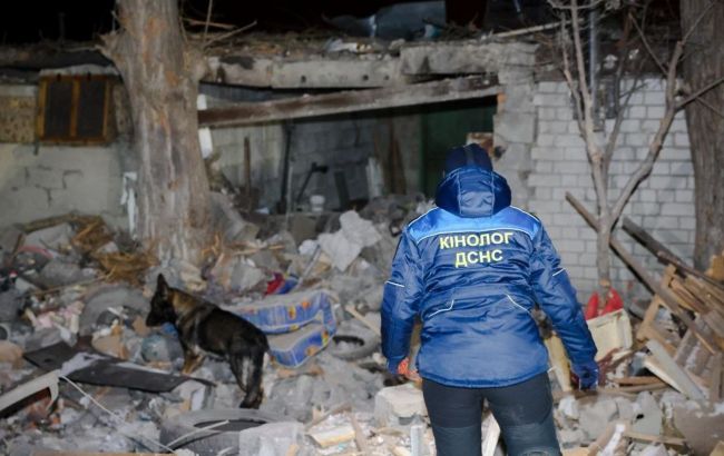 Зʼявилися фото наслідків ракетного удару по Харкову