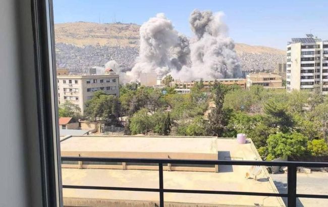 Ізраїль завдав потужних ударів по Генштабу і президентському палацу в Дамаску (відео)