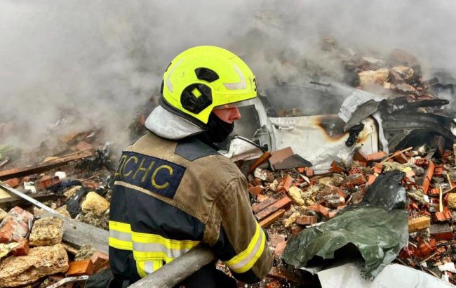 Нічна атака РФ на Київ: є руйнування у чотирьох районах