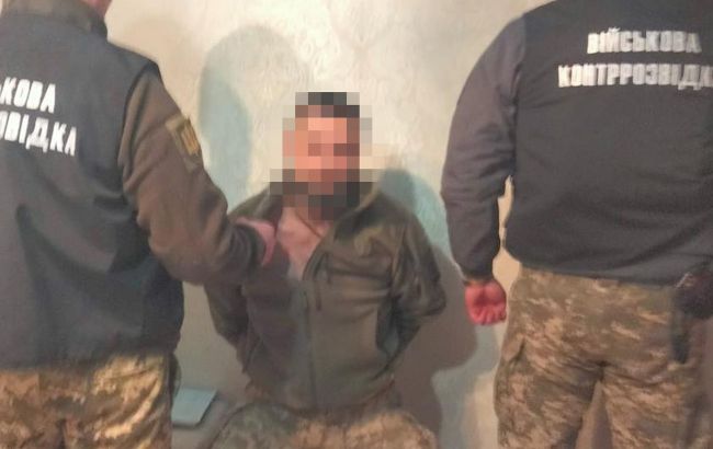 Сливал россиянам данные о наступательных операциях ВСУ: правоохранители выявили вражеского агента