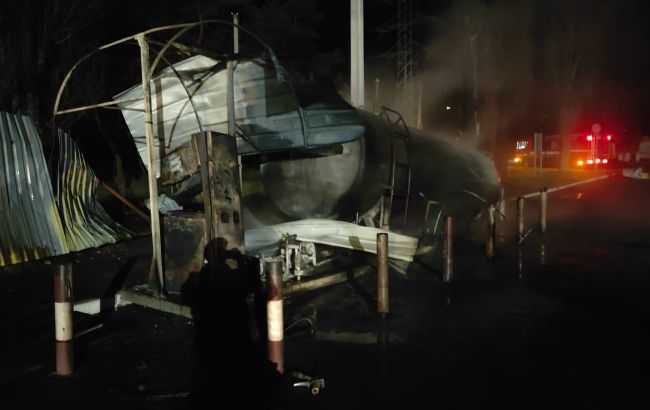 Поліція не виключає диверсію. В Харкові трапився вибух на АЗС
