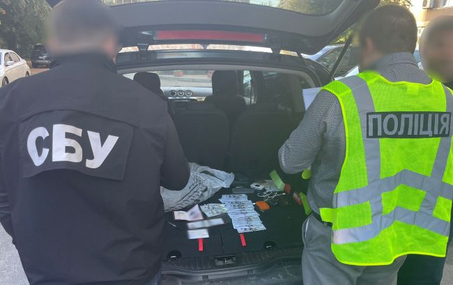 Посадовця Міноборони викрили на схемі для ухилянтів