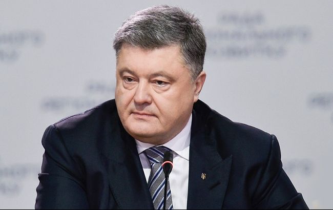 Порошенко анонсировал полное восстановление неприкосновенных военных запасов
