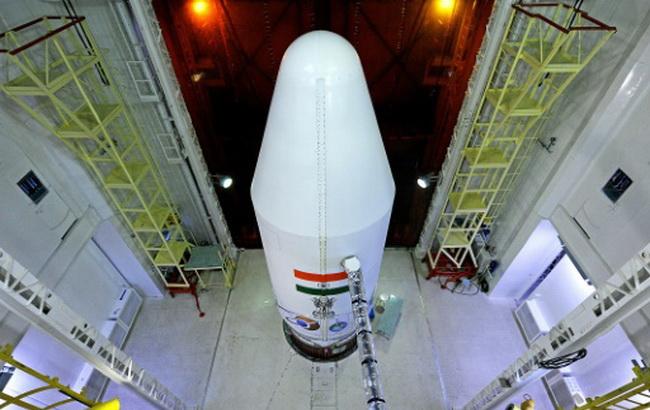 Индия запустила первую собственную многоразовую ракету-носитель