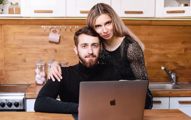 В Україні почуваюсь безпечно: чоловік легкоатлетки Тимановської розповів про переїзд