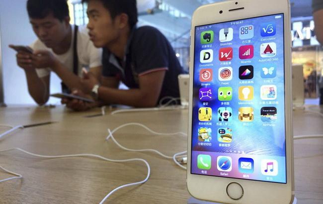 Сьомий iPhone стане тоншим і водостійким, - WSJ