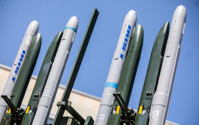 За допомогою штучного інтелекту: системи ППО IRIS-T зможуть збивати балістику