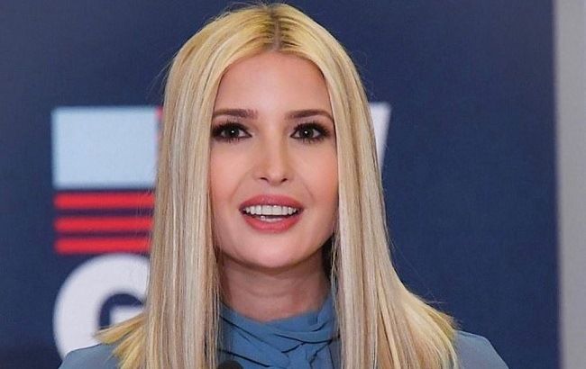 Иванка Трамп в облегающем платье за $1100 эффектно подчеркнула форму "песочные часы"