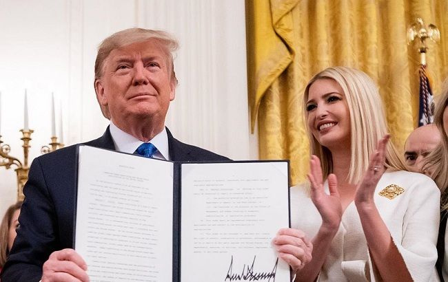 Иванка Трамп восхитила редким семейным фото с братьями и сестрой, но без мачехи