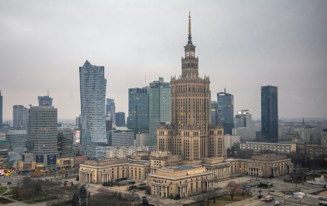 Багатомільйонна афера. Власниця кафе у Польщі привласнила гроші для біженців