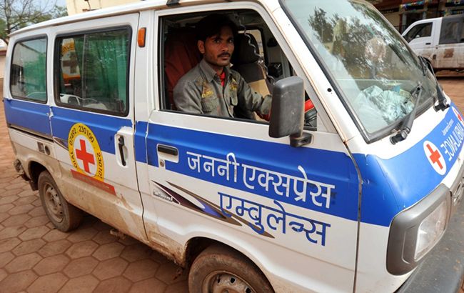 В Индии произошел взрыв на автобусной остановке