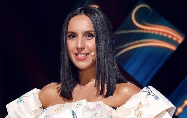 Це захоплення: Джамала перевтілилася в "чорного лебедя" в новій fashion-зйомці