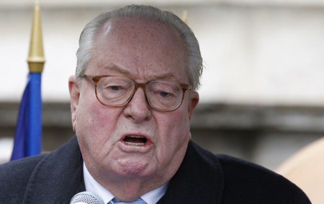 Европарламент снял иммунитет с идеолога французских националистов Ле Пена