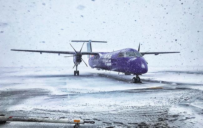 В Шотландии большинство авиакомпаний отменили вылеты из аэропорта Эдинбурга