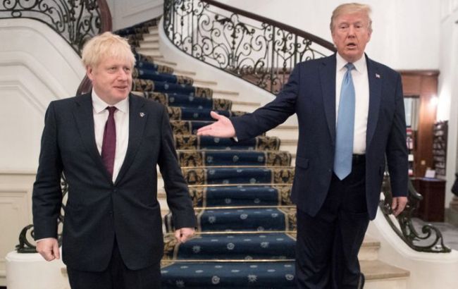 Трамп поручил ведущим медикам США помочь Британии в лечении Джонсона