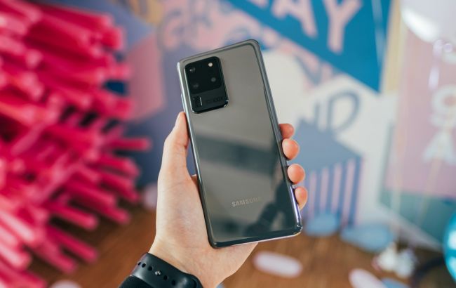 Samsung припинила підтримку культового смартфона: що тепер робити користувачам