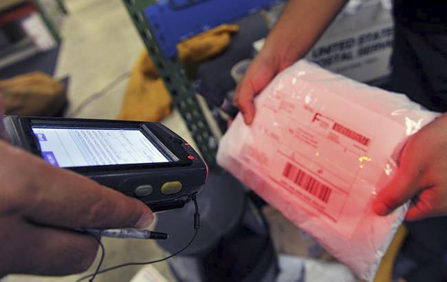 В Україні на рік відклали обмеження на кількість і вартість закордонних посилок