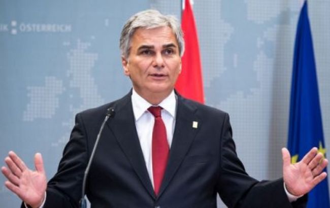 Австрия задействует больше 2 тыс. военных для помощи с наплывом мигрантов