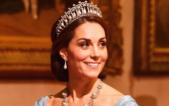 Не так идеальна: 7 образов Кейт Миддлтон, которыми она нарушила королевский протокол