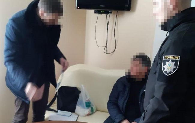 В Хмельницкой области задержали группу вымогателей в предпринимателей