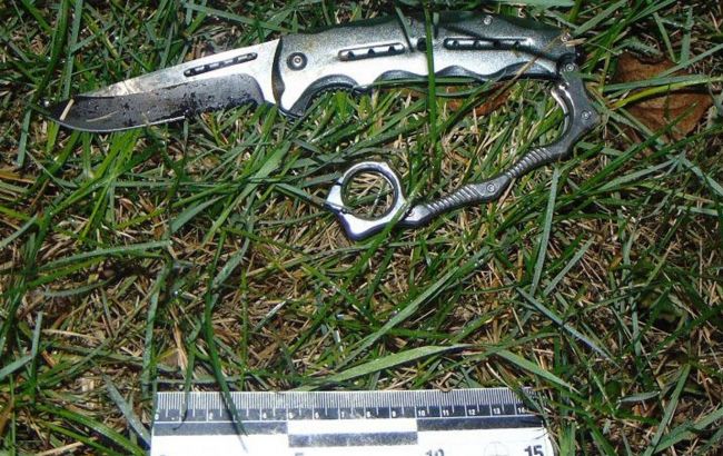 В Киеве мужчина с ножом ранил двух пассажиров рейсового автобуса