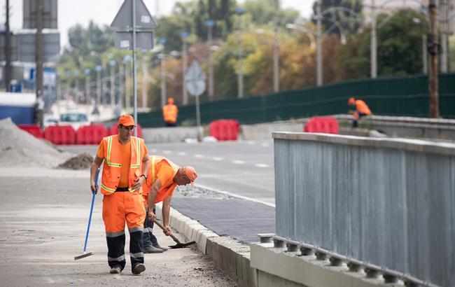 В Киеве на развязке возле метро "Харьковская" на два дня ограничат движение транспорта