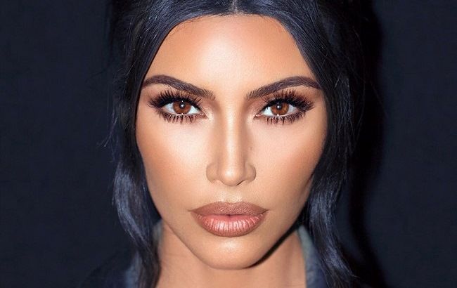 З морської піни: Кім Кардашян у кутюрній міні-сукні від Thierry Mugler (фото)