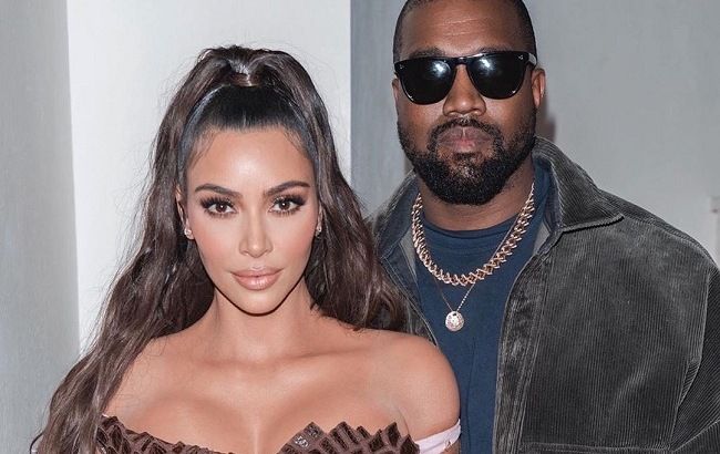 Всі в зборі: Кім Кардашьян розчулила мережу зворушливими фото з усією родиною