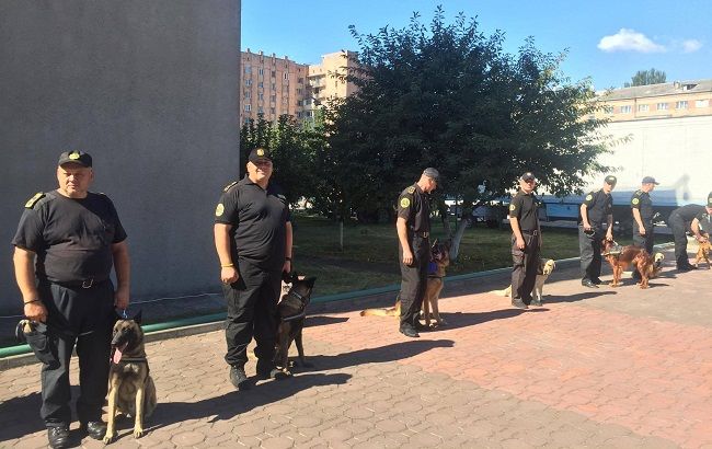 В Хмельницком открылся кинологический центр Всемирной таможенной организации