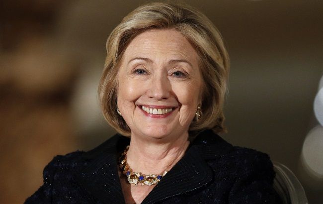 Клинтон опережает Трампа на 5%, - опрос
