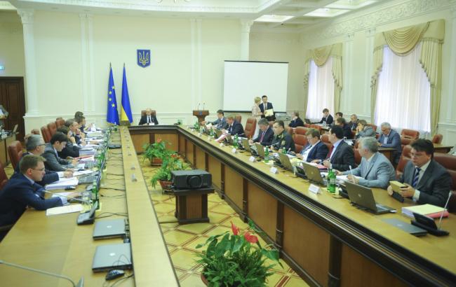 Кабмин утвердил порядок исчисления средней зарплаты для выплат по соцстрахованию