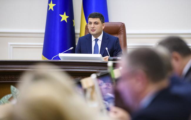 Кабмин ожидает решения НКРЭКУ о присоединении к электросетям