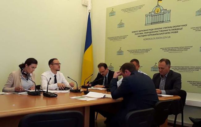 Раде рекомендуют обратиться к Кабмину из-за загрязнения в бассейне 2 рек