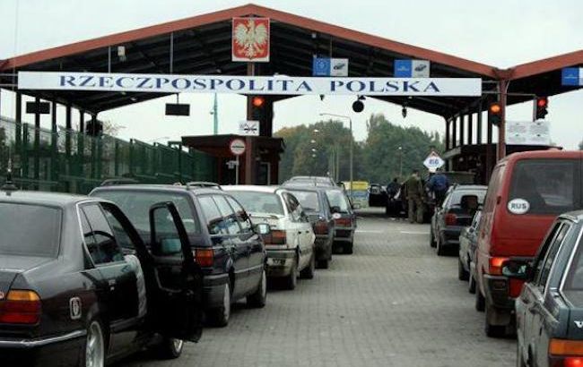 Украина и Польша договорились улучшить грузоперевозки на границе