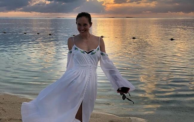 Без макияжа и в купальнике: Осадчая поделилась фото с Маврикия