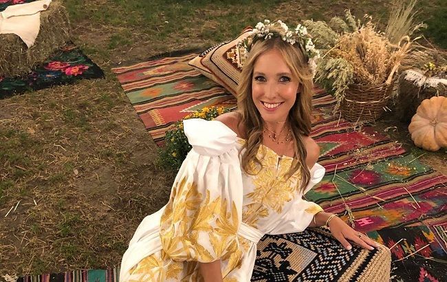 Успеть все! Стильная Осадчая похвасталась активной осенью в живописном месте