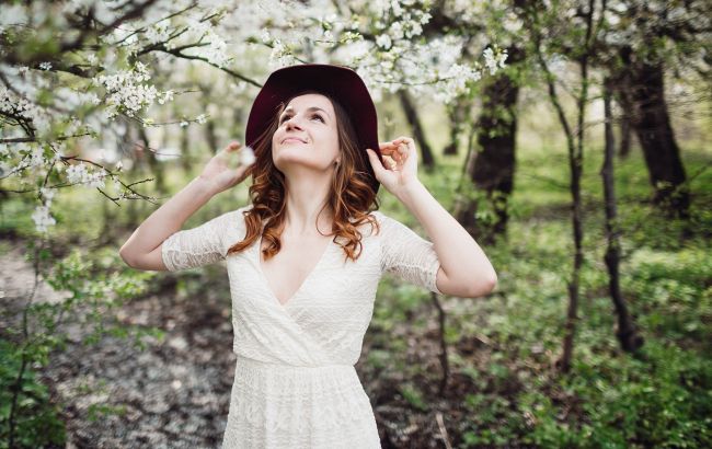 Квіткова Повня стане найщасливішим періодом у житті 3 знаків Зодіаку: чи є ти у списку