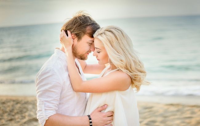 Липень готує романтичний сюрприз: 4 знаки Зодіаку вже скоро зустрінуть своє кохання