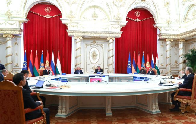 Війна РФ проти України підштовхує колишні радянські країни до нових союзів, - Bloomberg