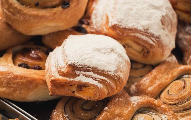Названо найгіршу випічку, яку всі купують для перекусу: вона дуже шкодить серцю