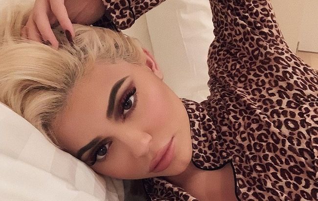 Хижачки: Кайлі Дженнер і Кортні Кардашян спокушають образами з анімалістичним принтом