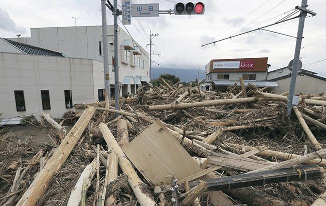 Наводнение в Японии: из-за ливней эвакуируют город с населением в 74 тыс. человек