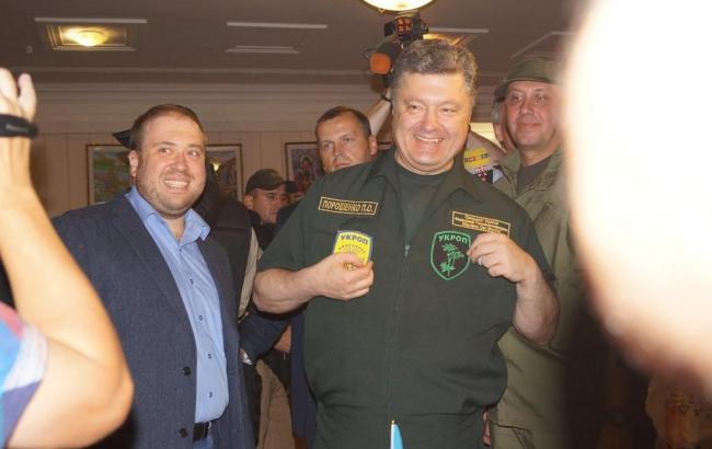 УКРОП обвиняет Порошенко в тайном сотрудничестве с Путиным